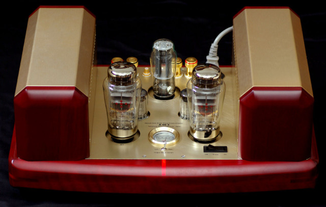 Yamamoto's A-06 amplifier. Photo courtesy of Yamamoto Sound Craft.