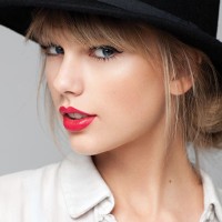 taylor-swift_press-2013-650